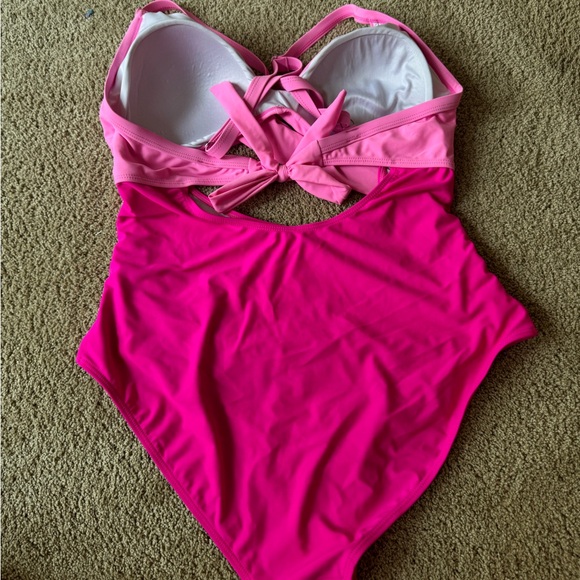 EOMENIE 2XL one piece cut out swim suit - Picture 4 of 4